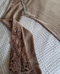 ✴Boutique Lace Detail Long Sleeve Top